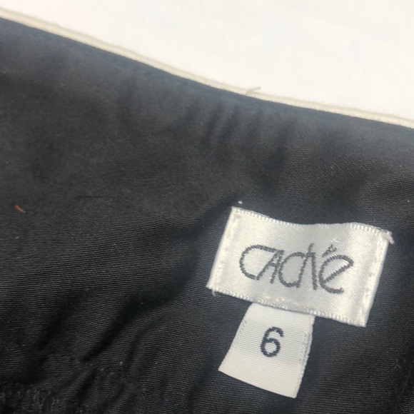 Cache capris - Picture 2 of 3